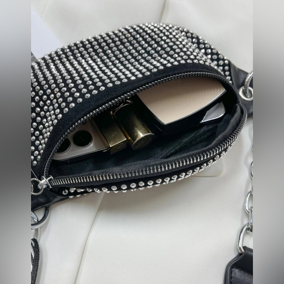 New Fanny Pack, Crossbody Bag - Picture 3 of 6